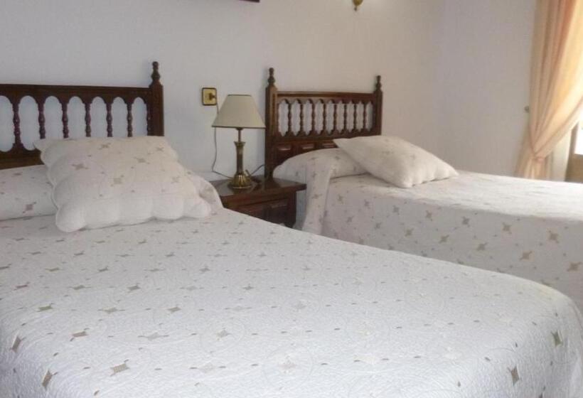 스탠다드 룸, Hostal Cerezo