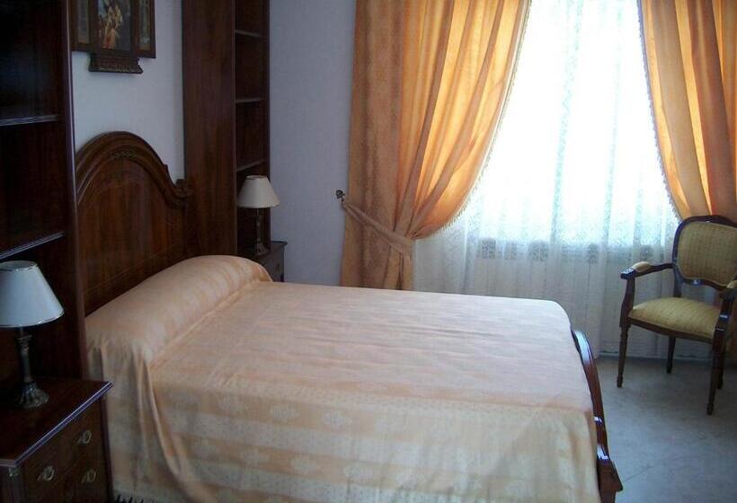 스탠다드 룸, Hostal Cerezo