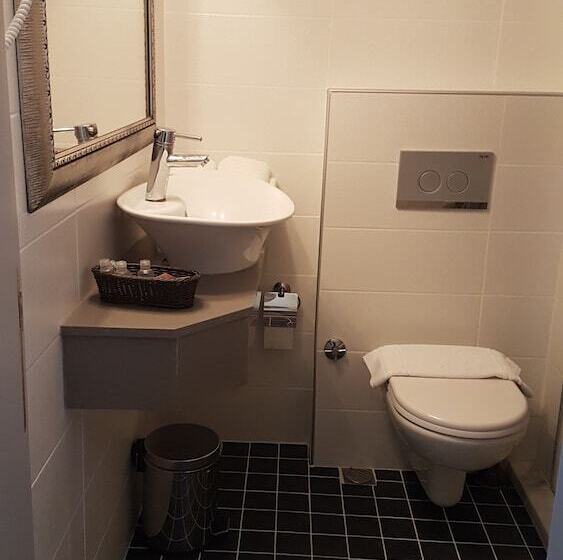 Quarto Triplo Estandar, Ileri Hotel & Apartments