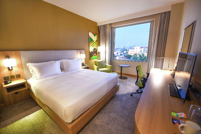 اتاق استاندارد با تخت بزرگ, Hilton Garden Inn Kampala