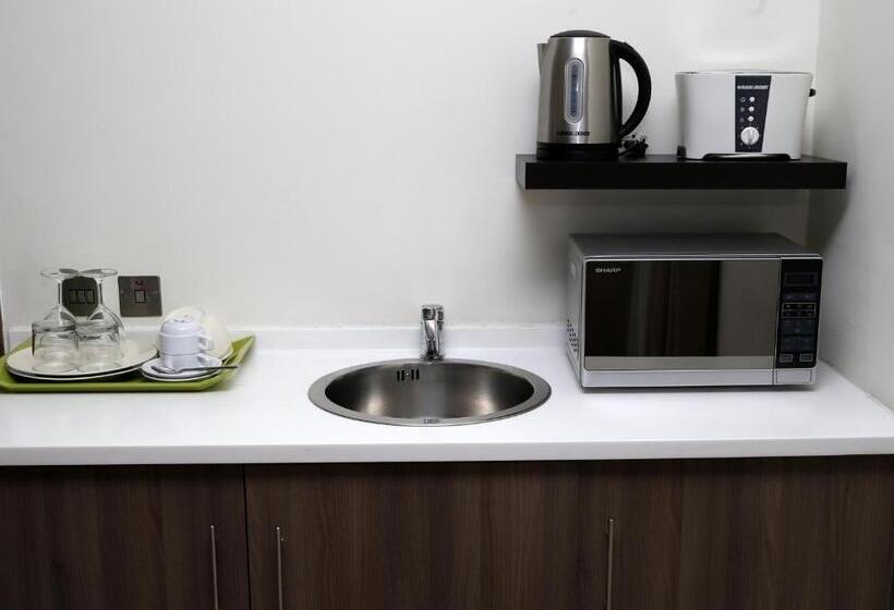 سوییت اجرایی, Rawda