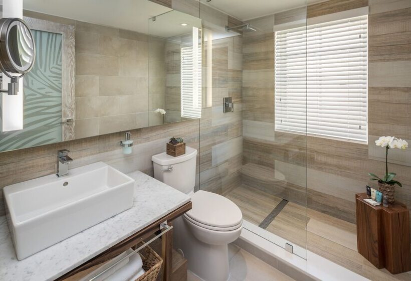 Quarto Superior, Lennox Miami Beach