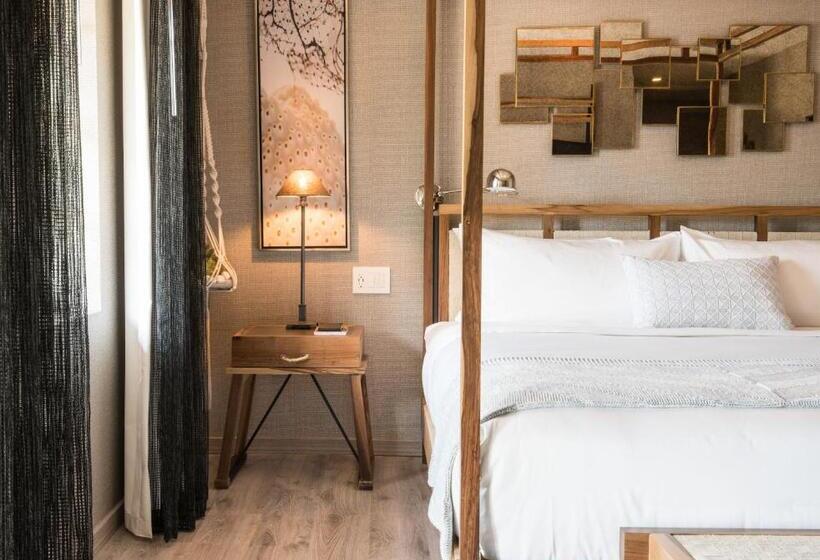 带大床的豪华间, Lennox Miami Beach