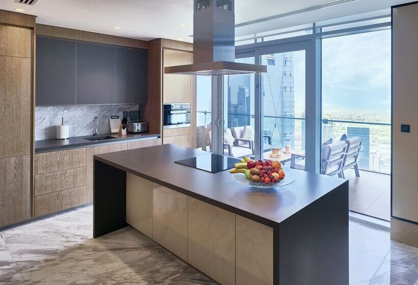 Люкс 3 Спальни, Waldorf Astoria Dubai International Financial Centre