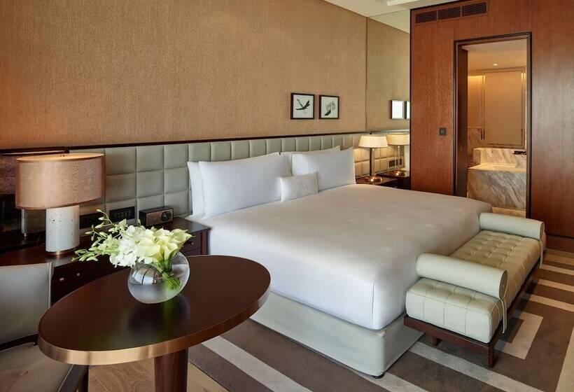 Люкс Премиум, Waldorf Astoria Dubai International Financial Centre