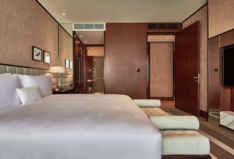 Люкс Премиум, Waldorf Astoria Dubai International Financial Centre