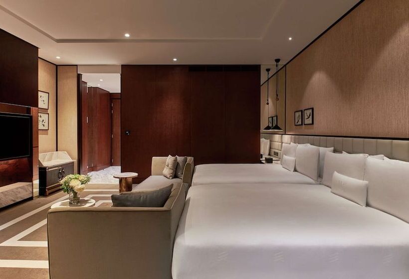 Семейный Номер, Waldorf Astoria Dubai International Financial Centre