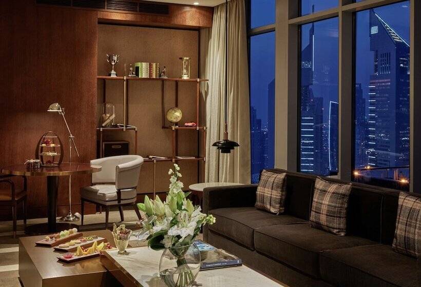 Люкс, Waldorf Astoria Dubai International Financial Centre