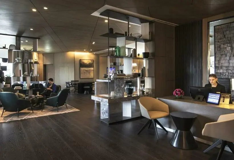سوییت, Al Bandar Rotana – Dubai Creek