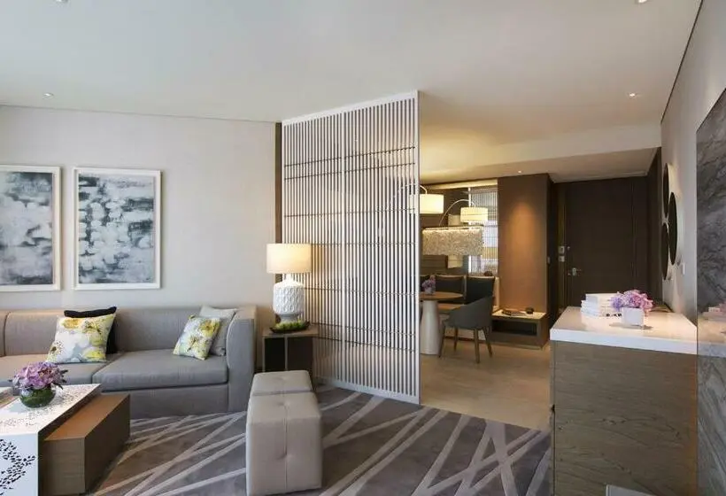 سوییت, Al Bandar Rotana – Dubai Creek