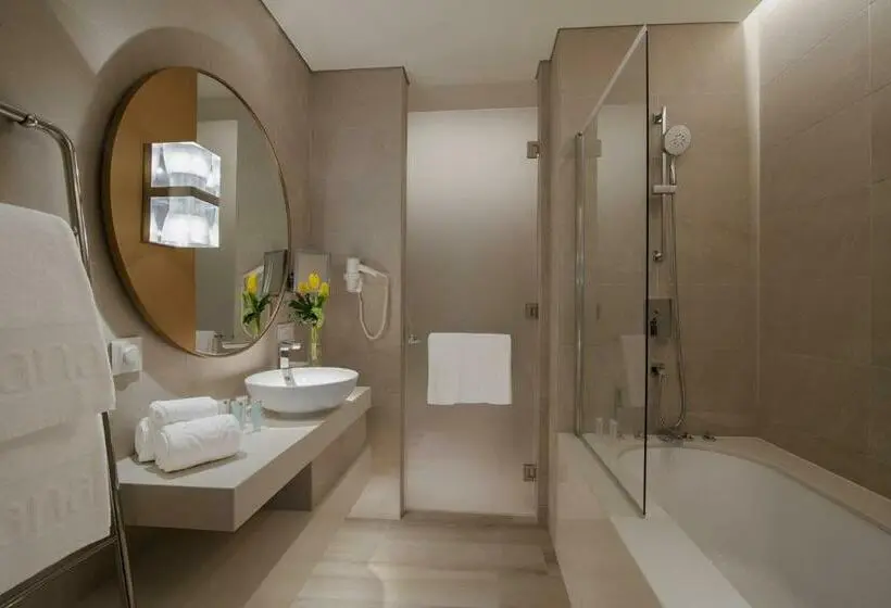 سوییت, Al Bandar Rotana – Dubai Creek