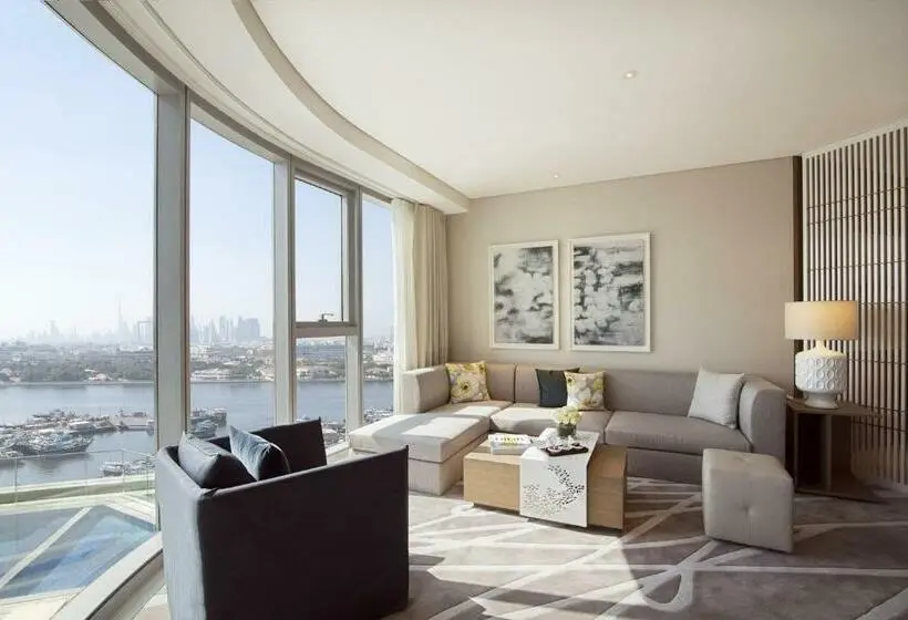 سوییت, Al Bandar Rotana – Dubai Creek