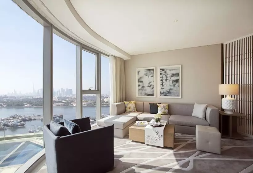 سوییت, Al Bandar Rotana – Dubai Creek