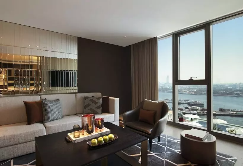 سوییت, Al Bandar Rotana – Dubai Creek