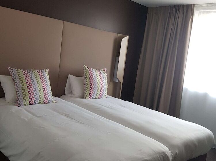 Номер Стандарт, Campanile Fontainebleau