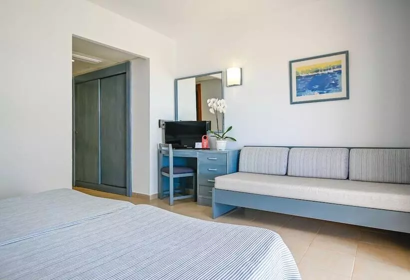 Quarto standard vista piscina, O7 Alondra