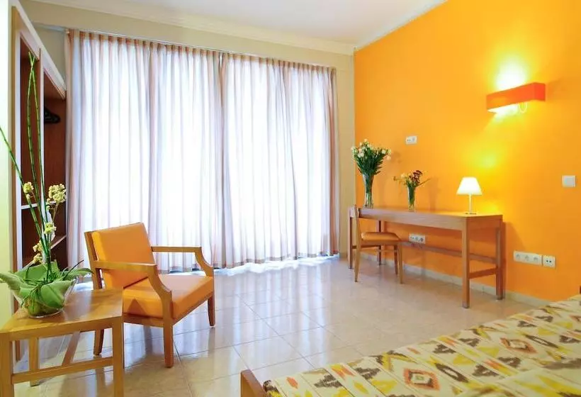 Chambre Familiale, Balear