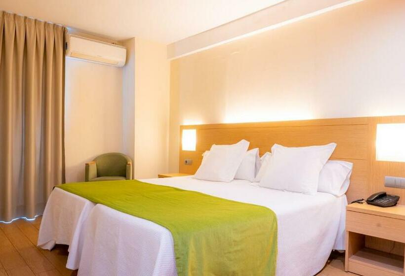 Классический Номер, Climia Benidorm Plaza