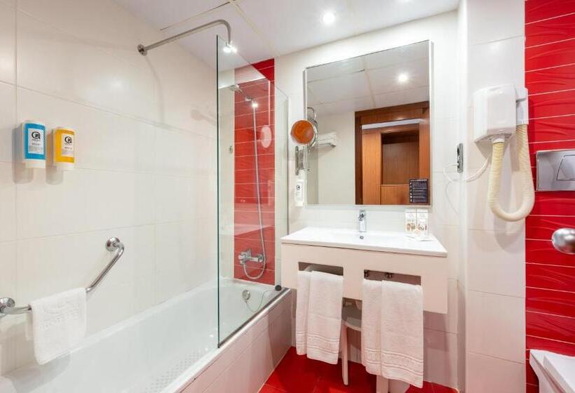 Семейный Номер, Climia Benidorm Plaza