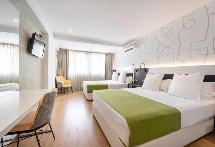 Семейный Номер, Climia Benidorm Plaza