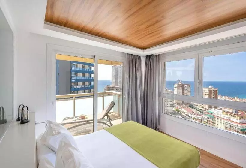 オーシャンビュージュニアスイート, Climia Benidorm Plaza