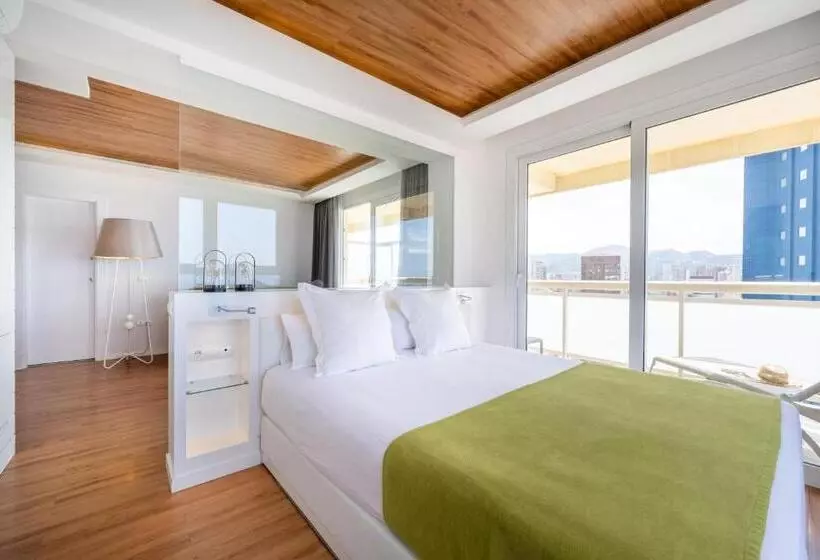 オーシャンビュージュニアスイート, Climia Benidorm Plaza