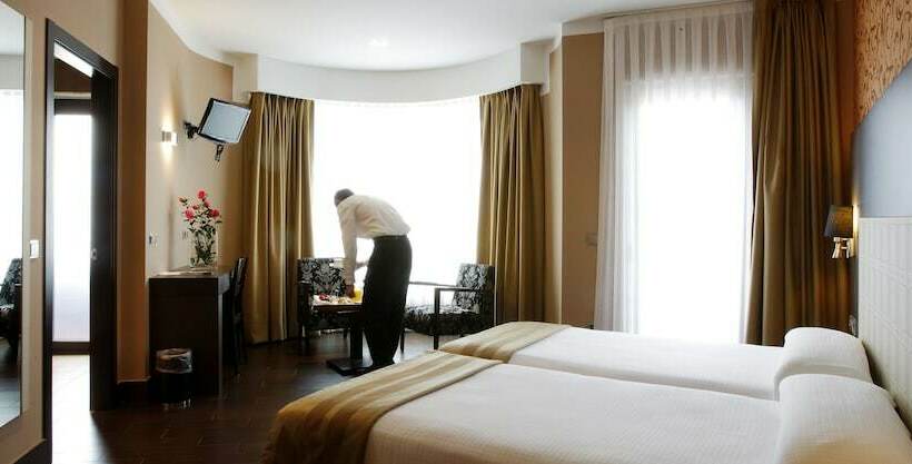 스탠다드 트리플 룸, Blanco Hotel Spa