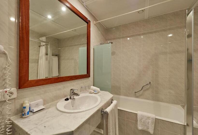 Полулюкс, Bon Sol Resort & Spa