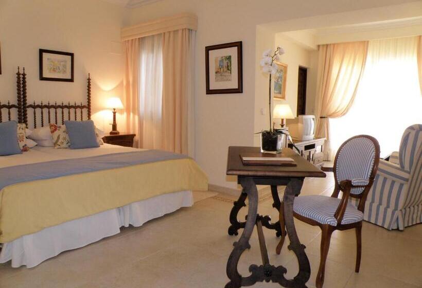 Полулюкс, Bon Sol Resort & Spa