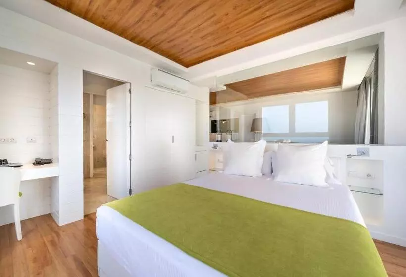 オーシャンビュージュニアスイート, Climia Benidorm Plaza