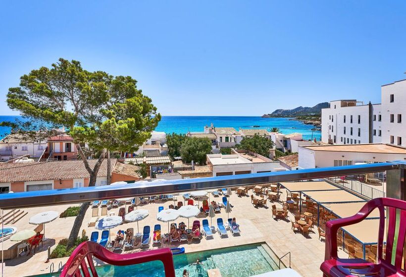 Номер Стандарт Вид на Море, Clumba