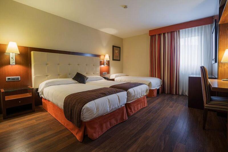 חדר סטנדרט לשלושה, Hospedium Hotel Mirador De Gredos