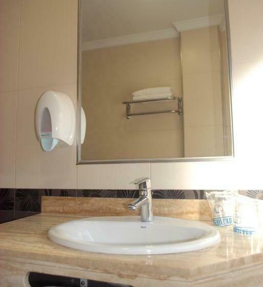 غرفة قياسية, La Perla