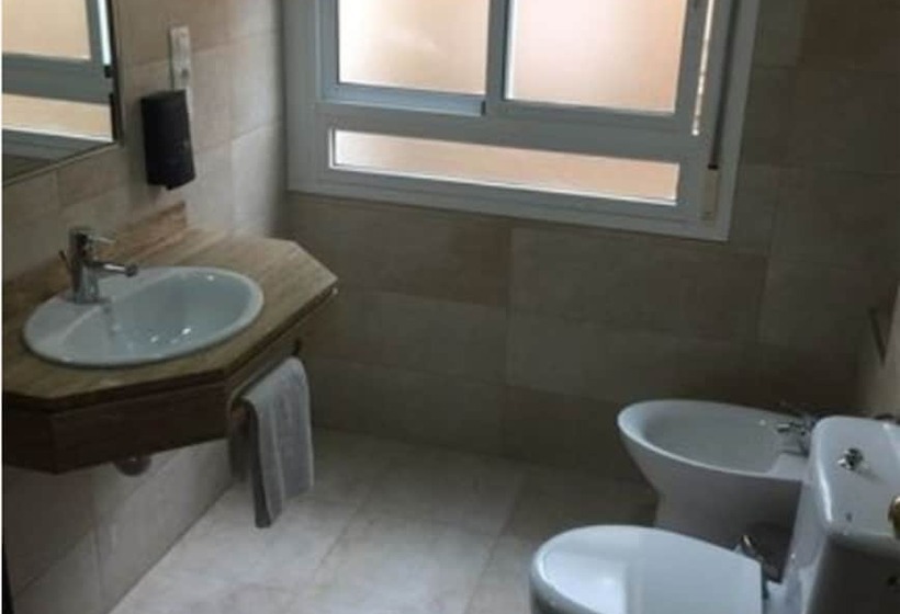 غرفة قياسية, La Perla