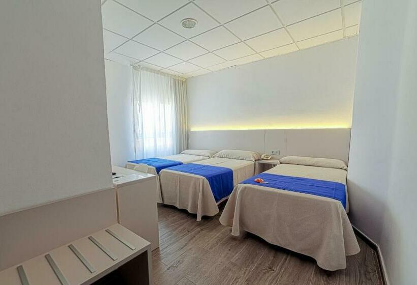 غرفة قياسية ثلاثية, La Perla