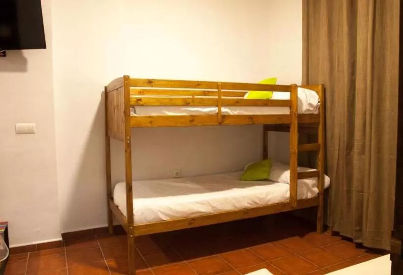 Habitación Familiar, Las Salinas