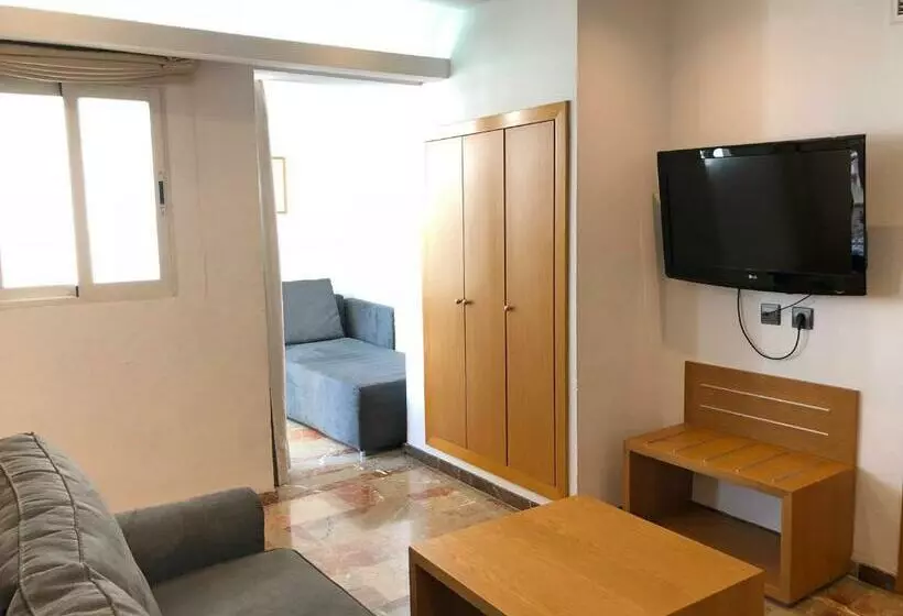 Family Room, Mirador