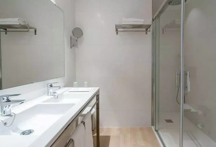 Standard-huone Sivuttainen Merinäkymä, Mirador