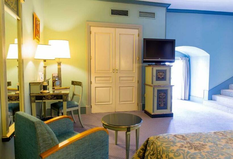 غرفة قياسية, Palacio De Los Velada