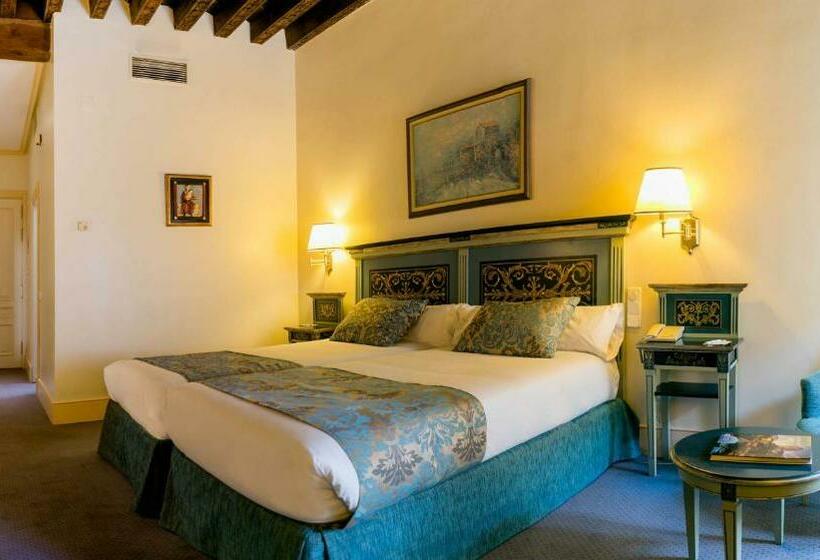 غرفة سوبيريور ثلاثية, Palacio De Los Velada