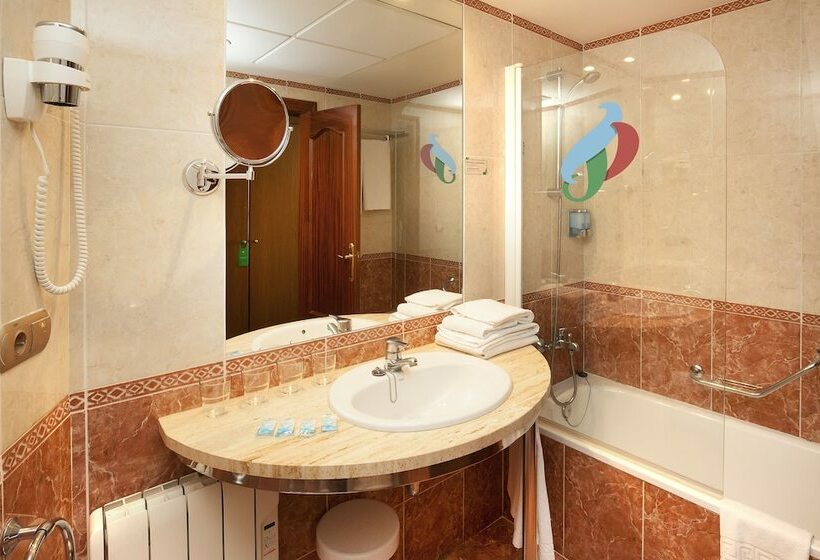 标准间带游泳池, Port Denia