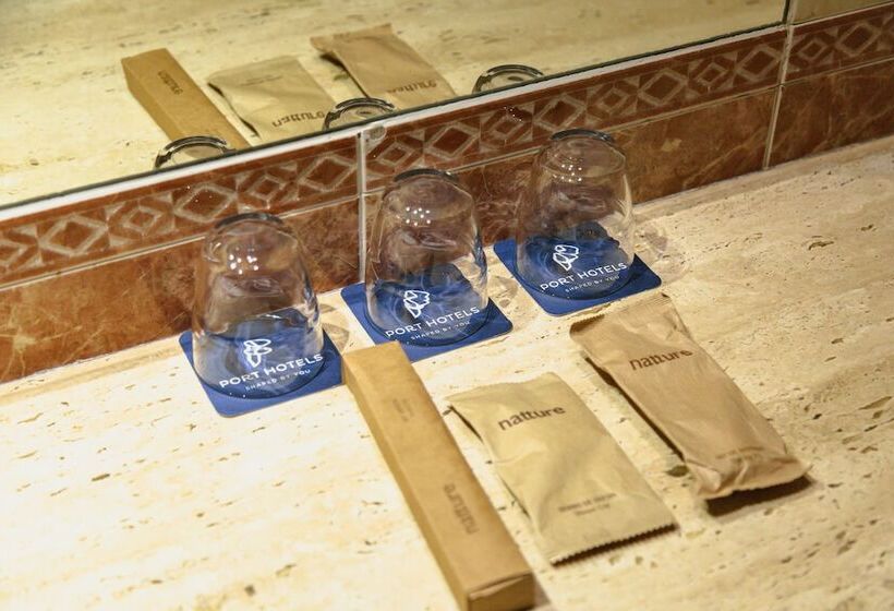 标准间带游泳池, Port Denia