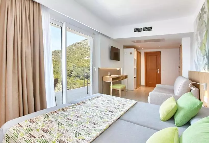 اتاق خانوادگی, Universal Hotel Castell Royal