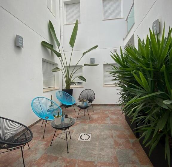 اتاق خانوادگی, Vettonia