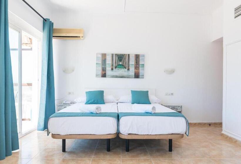 스탠다드 스튜디오 (테라스구비), Lis Mallorca