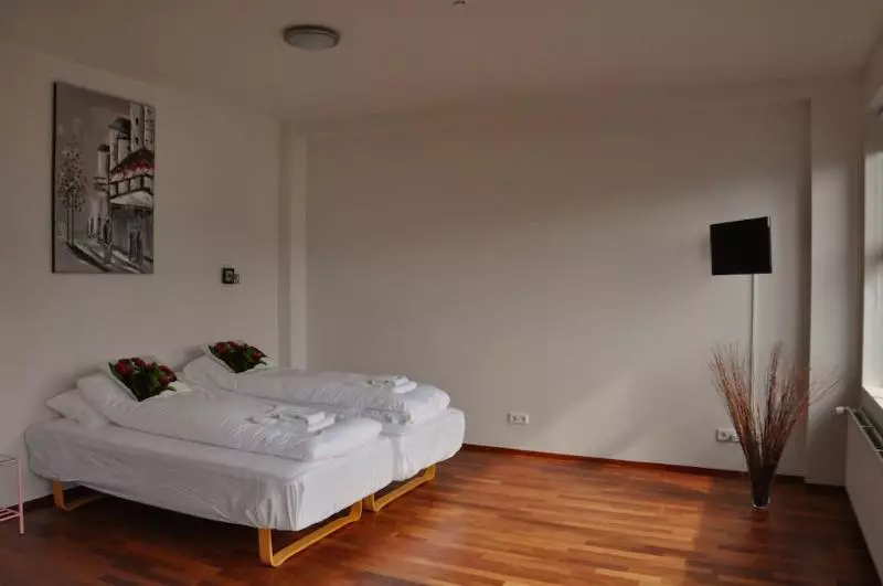 اتاق اکونومی, Universal Hotel Castell Royal