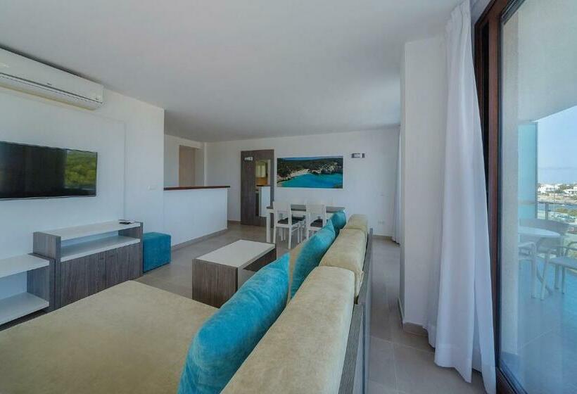 带两个卧室的顶楼公寓, Aparthotel Ferrer Skyline
