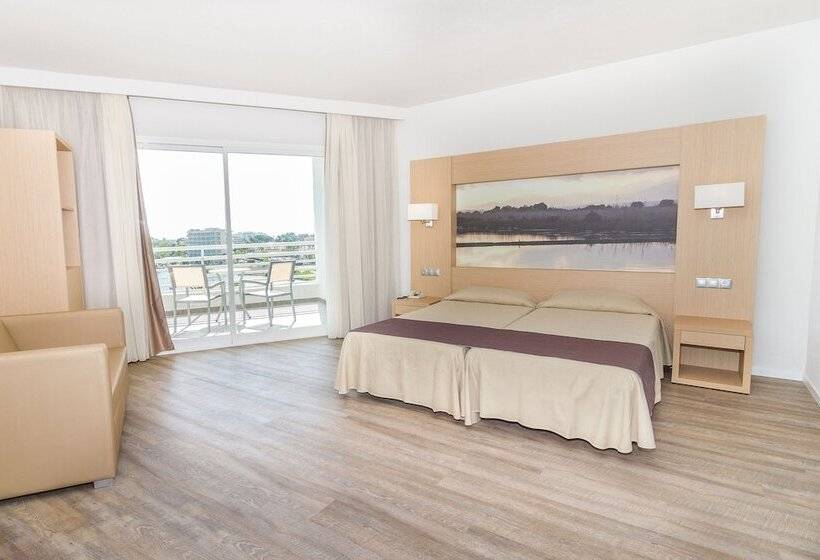 חדר משפחתי, Eix Lagotel Holiday Resort