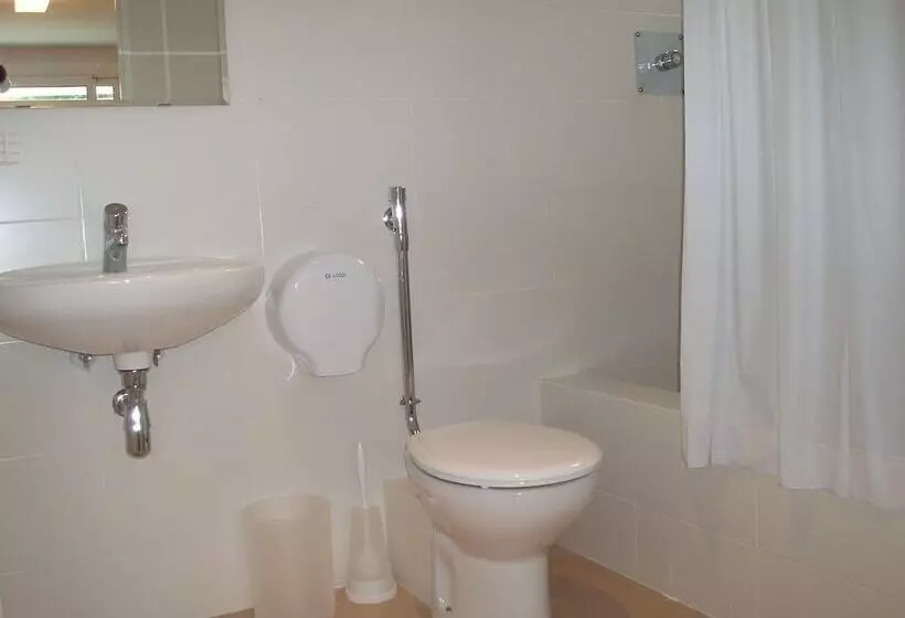 اتاق استاندارد چهار تخته, Estrella De Mar Youth Hostel