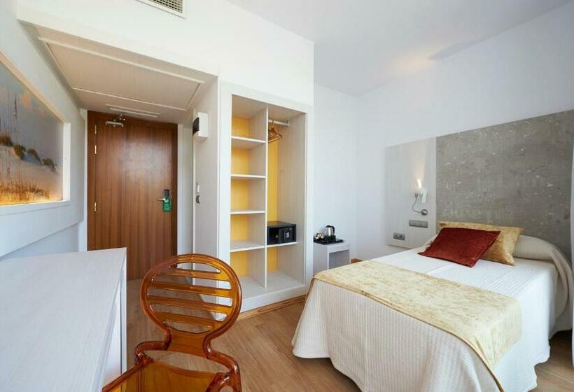 스탠다드 싱글 룸, Abrat